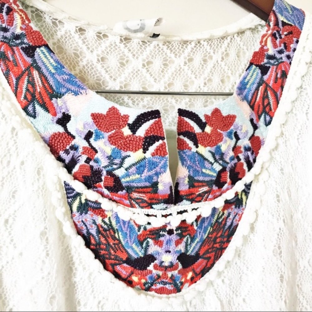 ANTHROPOLOGIE Akemi + Kin Embroidered Tank - Picture 5 of 6